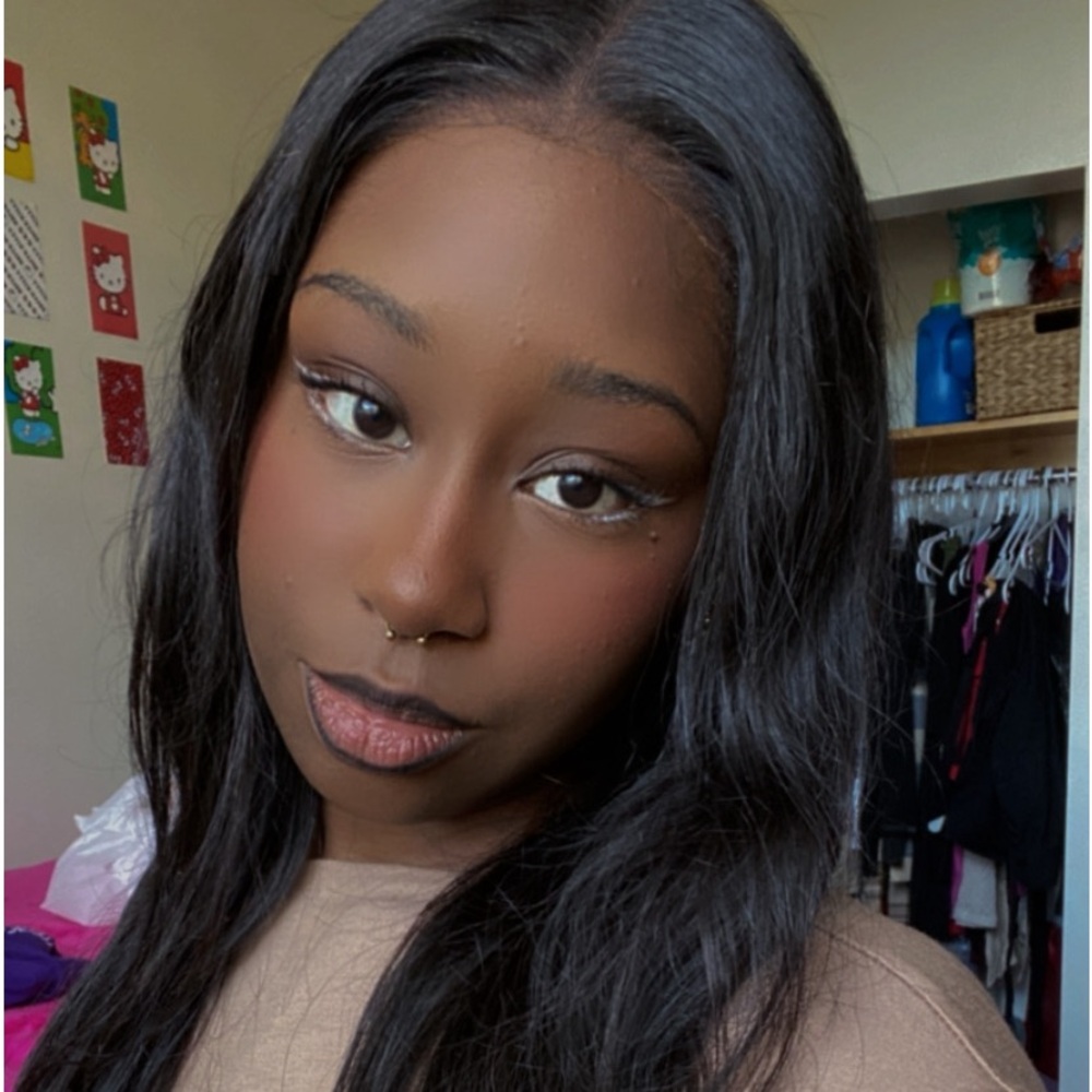 Meet your Posher, Britisha